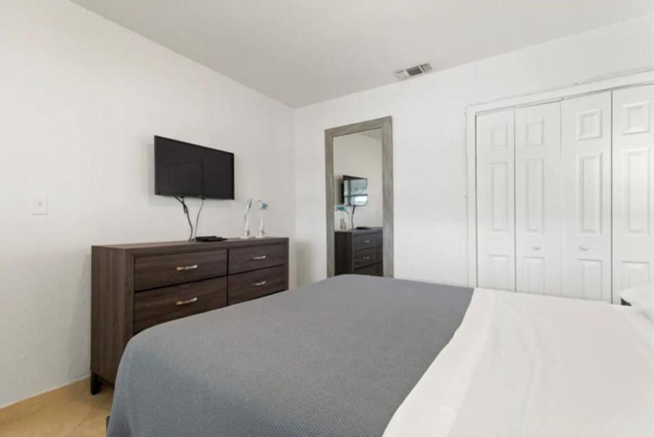 Lake Life - 3 2 Lake House Near Hardrock Casino Villa Fort Lauderdale Luaran gambar